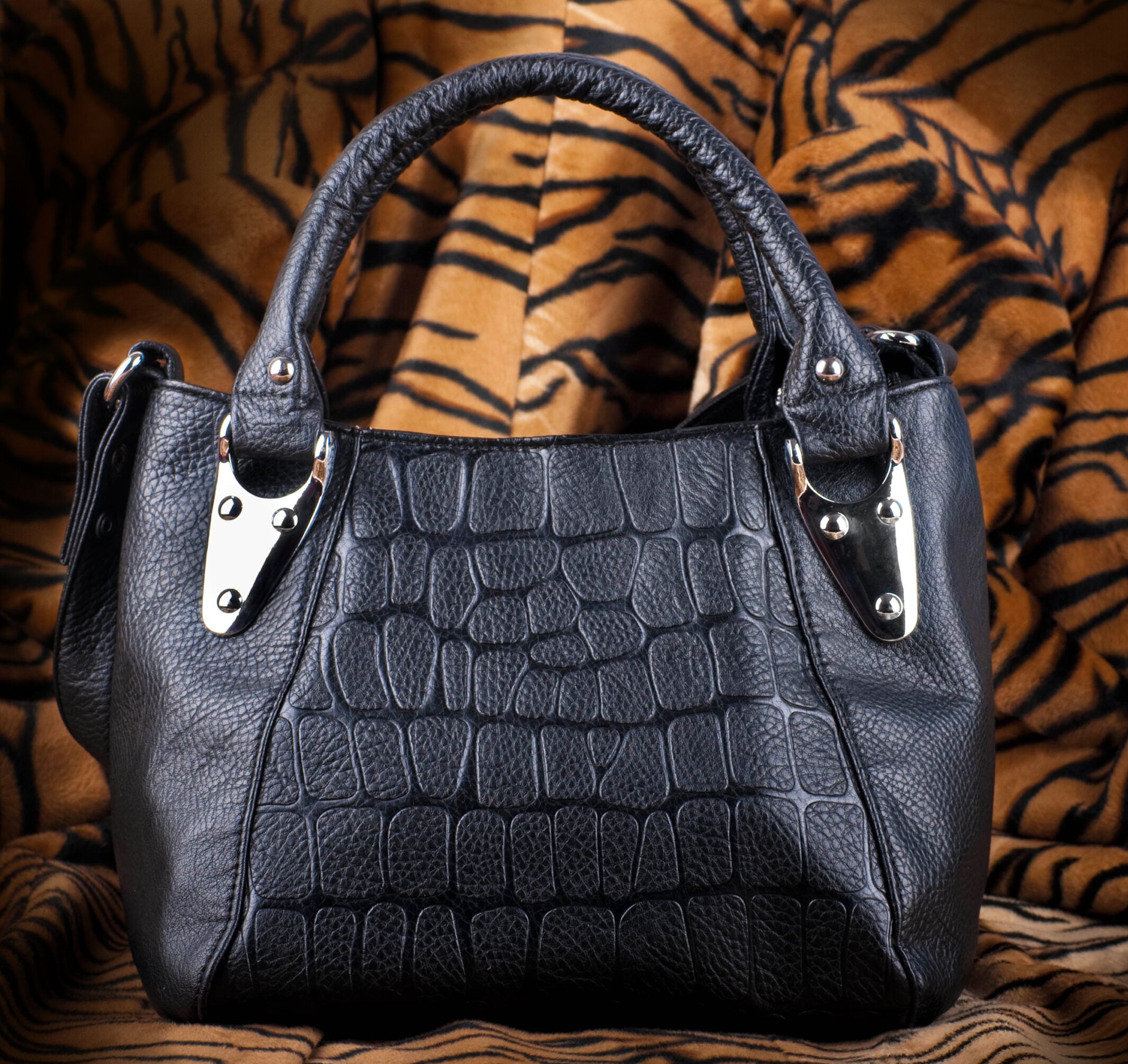 handbags-Ds_HvsSA